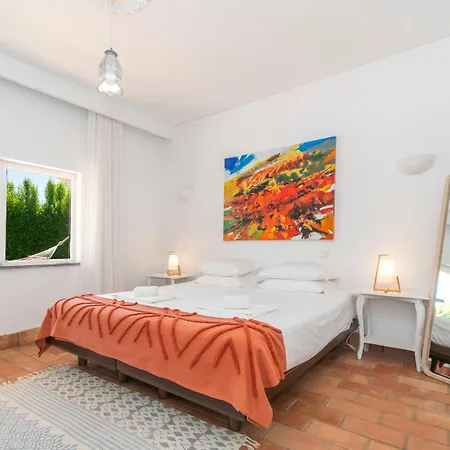 Laranjal - Domis Apartment